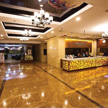 Horison Ultima Semarang Hotel Luaran gambar