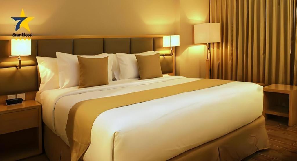 Horison Ultima Semarang Hotel Luaran gambar
